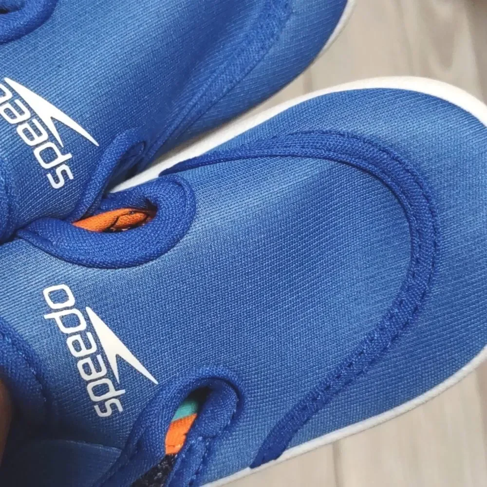 (54-1409)   Speedo Toddler Shore Hybrid Water Shoes Sz S (5/6)